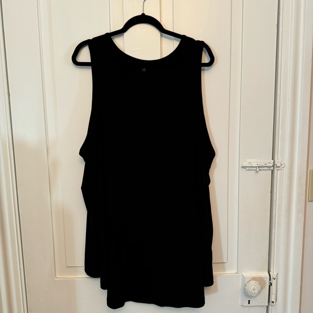 ✨torrid black sleeveless top✨